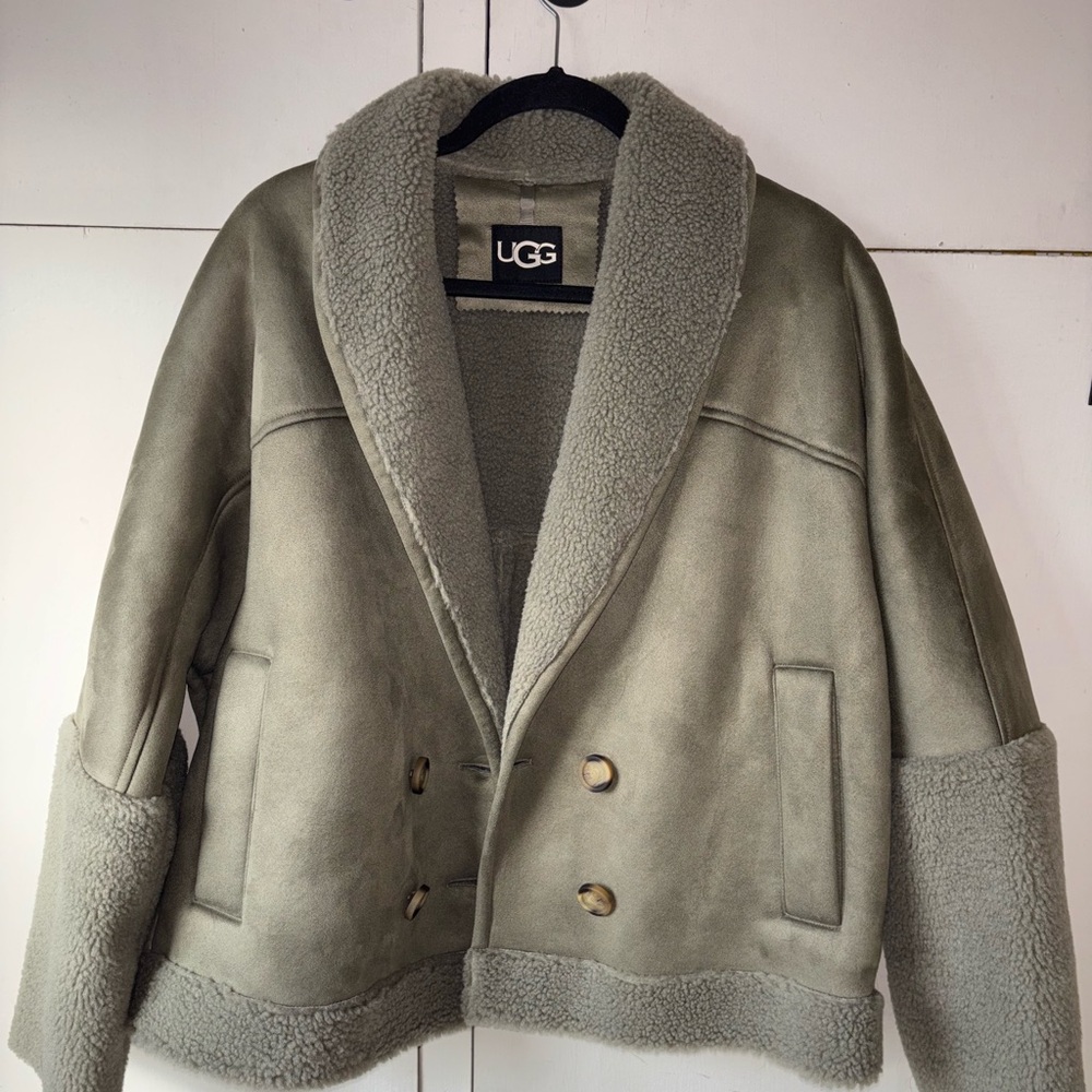 UGG MINDY LUXEFLUFF JACKET - Green/NWT (M)